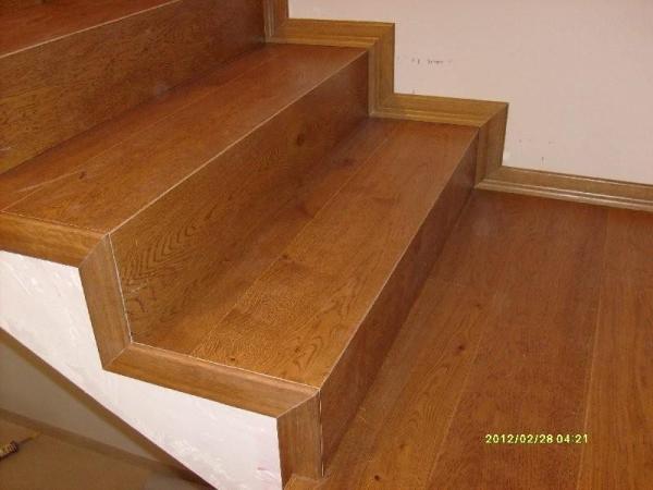 schody-z-drewna-jesionowego-gdansk