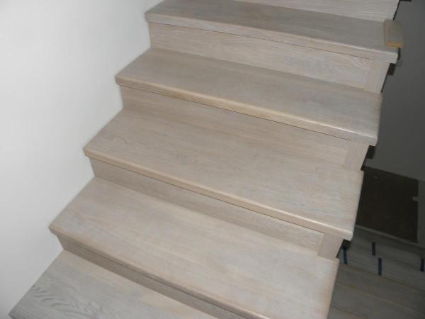 schody-z-drewna-jesionowego-spid